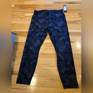 Yogalicious Black Camo Leggings NWT XL